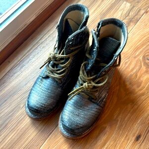 Freebird Manchester Boots – Blue Snake – Rare/Discontinued – Size 6